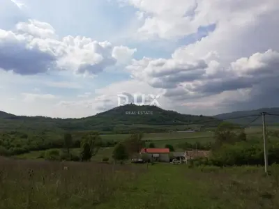 Građevinsko zemljište, Motovun - 5.575 m², TRP zona - 14