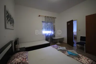 Apartmanska kuća 1 036 m², Omiš - 150 m od plaže - 10