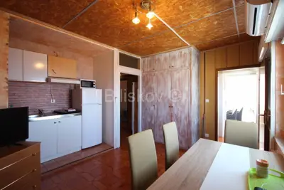 Apartmanska kuća 1 036 m², Omiš - 150 m od plaže - 16