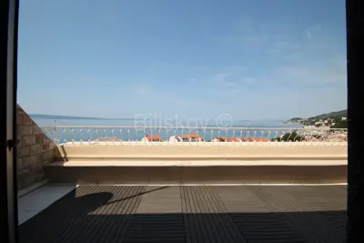 Apartmanska kuća 1 036 m², Omiš - 150 m od plaže - 19