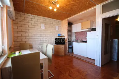 Apartmanska kuća 1 036 m², Omiš - 150 m od plaže - 15