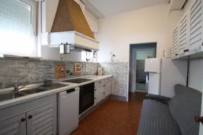 Apartmanska kuća 1 036 m², Omiš - 150 m od plaže - 11
