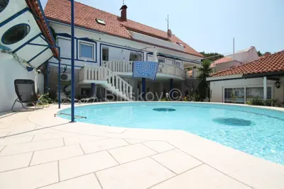 Apartment house 1 036 m², Omiš - 150 m from the beach - 6