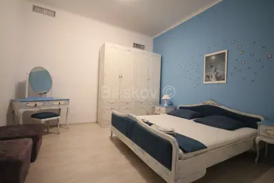 Apartment house 1 036 m², Omiš - 150 m from the beach - 12