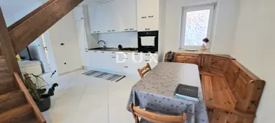 Semi-detached house 90 m², Hreljin - two floors and parking