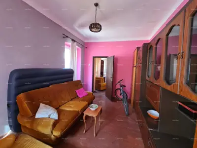 Stan 78 m², Pula Centar - pješačka zona i autentičan duh - 16