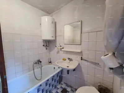 Stan 78 m², Pula Centar - pješačka zona i autentičan duh - 20