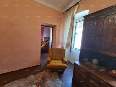 Stan 78 m², Pula Centar - pješačka zona i autentičan duh - 14
