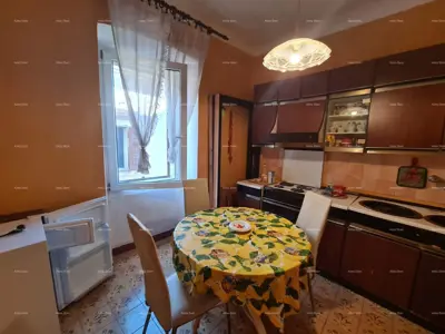 Stan 78 m², Pula Centar - pješačka zona i autentičan duh - 19