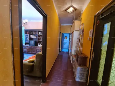 Stan 78 m², Pula Centar - pješačka zona i autentičan duh - 7