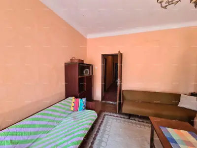 Stan 78 m², Pula Centar - pješačka zona i autentičan duh - 8
