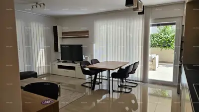 STOJA Modernes Apartment mit 80 m² Terrasse, 100 m vom Meer in Pula! - 4