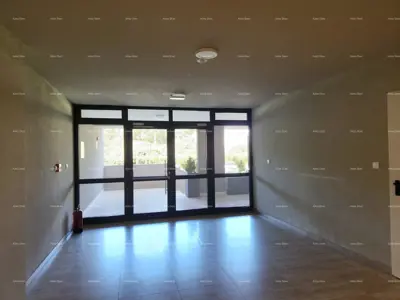 STOJA Modernes Apartment mit 80 m² Terrasse, 100 m vom Meer in Pula! - 16