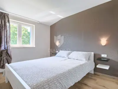 Vila 215 m², Labin - bazen i vrt - 21