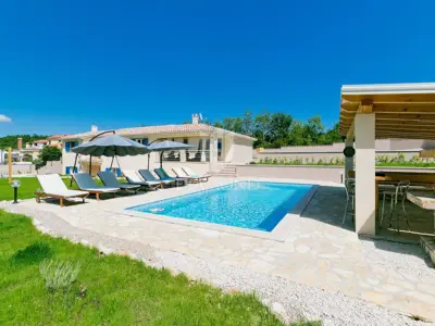 Vila 215 m², Labin - bazen i vrt