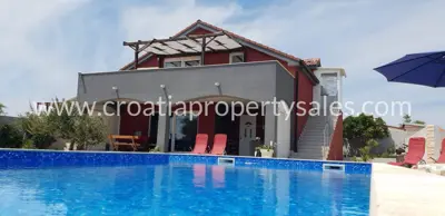 Haus, Zadar, 150 m², 500 000 €