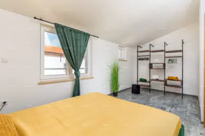 Valbandon, dvoetažni stan u blizini mora. - 12