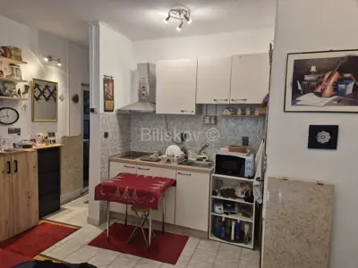 Stan 33 m², Črnomerec - adaptiran, loggia i balkon - 2
