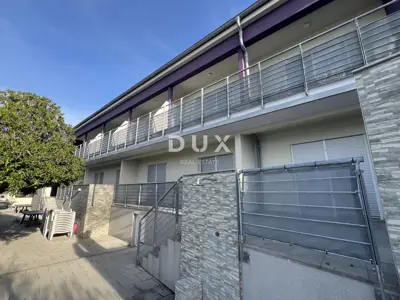 Villa 420 m², Rab - direkt am Meer und am Sandstrand - 2