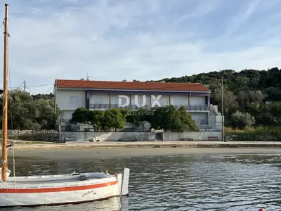 Villa 420 m², Rab - direkt am Meer und am Sandstrand