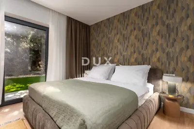 Villa 683 m², Poreč - 3 residential units - 16