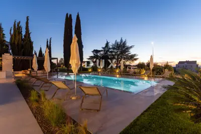 Villa 683 m², Poreč - 3 residential units - 7