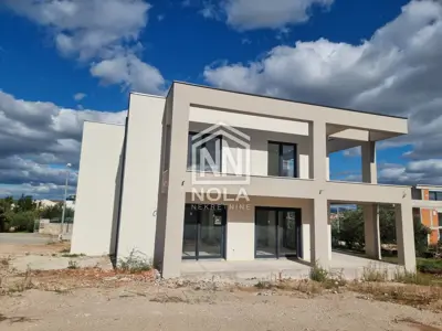 Haus zum Kauf in Vodice, 158,1 m² - 2