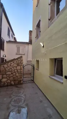 Stone house 66 m², Medulin center - 2 terraces and 2 kitchens - 6