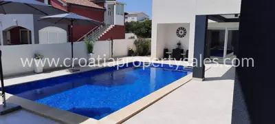 Vila 244 m², Zadar - 800 m od mora - 2