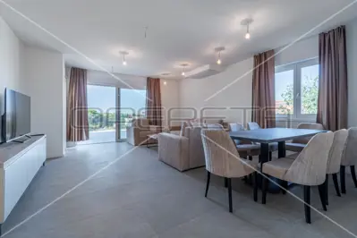 Wohnung zum Kauf in Poreč, 128 m² - 2