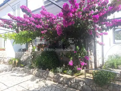 Apartman 69 m², Krk - mirna lokacija blizu mora