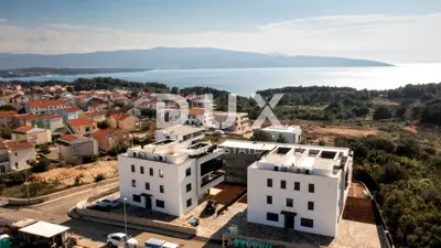GRAD KRK, CENTAR - Dvoetažni penthouse s bazenom i panoramskim pogledo - 3
