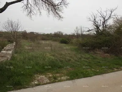 Građevinsko zemljište 3 704 m², Burići kod Kanfanara, voda i struja - 2