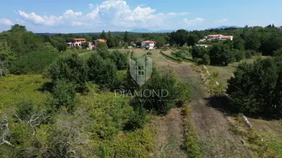 Building plot 1,257 m², Labin - open view - 3