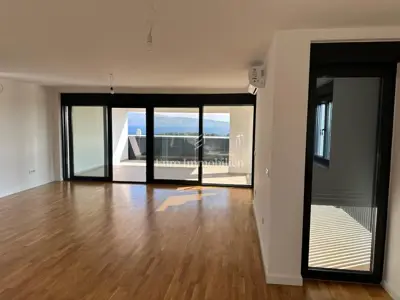 Wohnung zum Kauf in Krk, 167 m² - 11