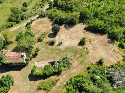 Imanje 2.776 m², Kršan - pogled na Učku i privatnost - 21