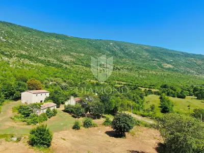 Imanje 2.776 m², Kršan - pogled na Učku i privatnost - 18