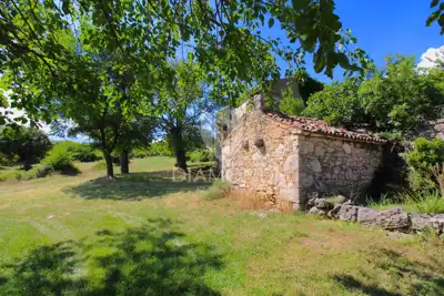 Imanje 2.776 m², Kršan - pogled na Učku i privatnost - 4