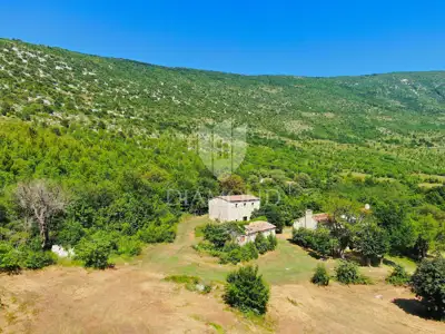 Imanje 2.776 m², Kršan - pogled na Učku i privatnost - 19