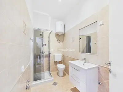 Studio apartment 26 m², Pula Centar - completely renovated - 6
