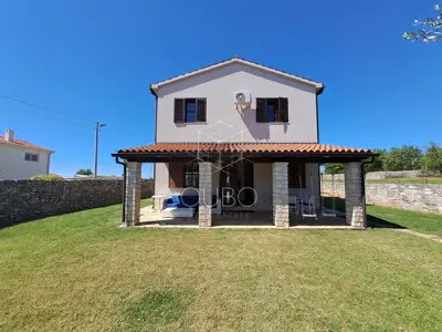 Villa 313 m², Sveti Lovreč - ruhige Lage und Pool - 12