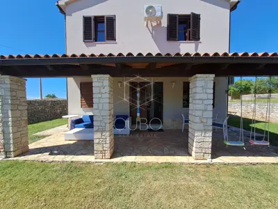 Villa 313 m², Sveti Lovreč - ruhige Lage und Pool - 13