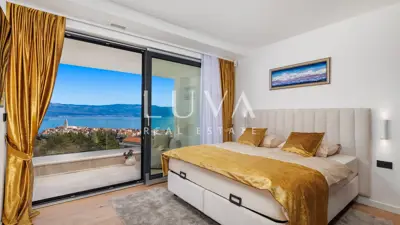 Villa 265 m², Vrbnik auf der Insel Krk - Panoramablick auf das Meer - 9