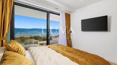 Villa 265 m², Vrbnik auf der Insel Krk - Panoramablick auf das Meer - 17