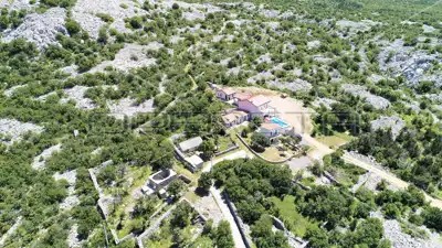 Beeindruckendes und abgelegenes Haus mit Pool im Naturpark Velebit - 10
