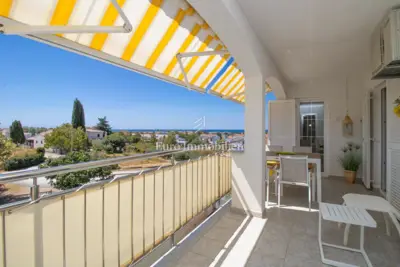 Wohnung 95 m², Poreč - Meerblick und überdachte Terrasse