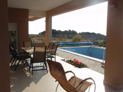Vila 300 m², Sukošan - prvi red do mora i bazen - 9