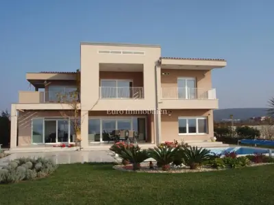 Vila 300 m², Sukošan - prvi red do mora i bazen - 2