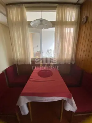 Apartment, Južno naselje Samobor, balcony with a view of the park