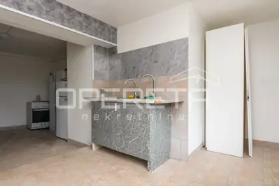 Kuća 400 m², Mlinovi, privatni parking i mirna lokacija - 2